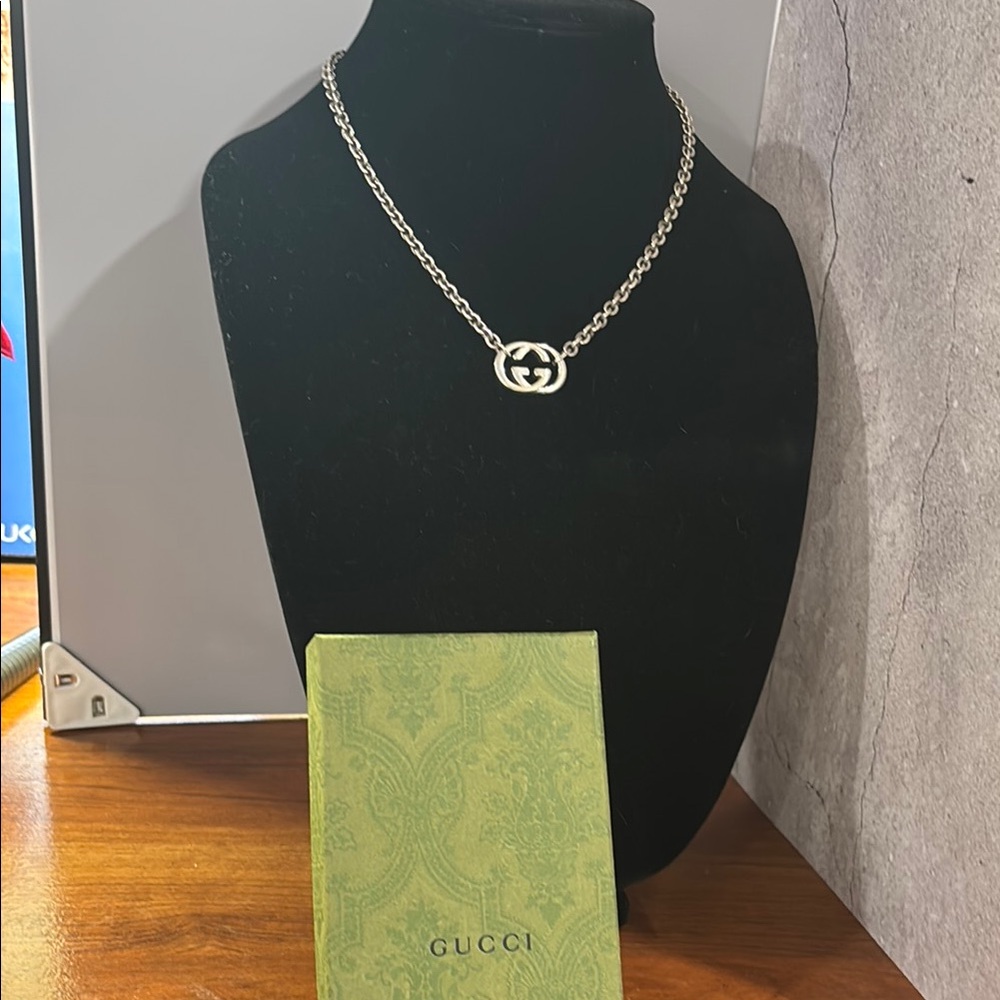 Gucci Silver Chain Necklace with Logo Pendant